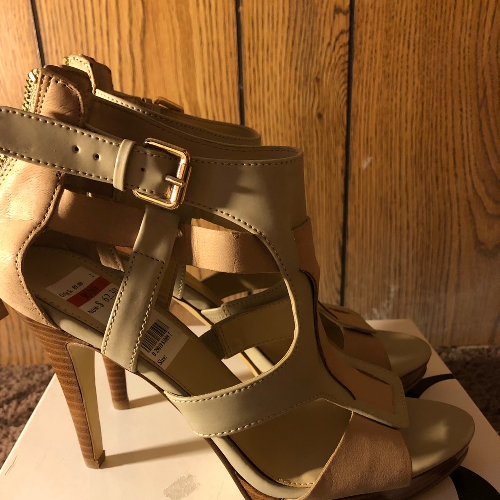 Nine West Tan Heels size 6.5